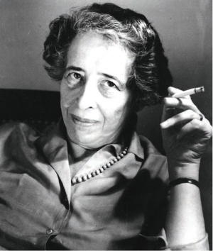 Hannah Arendt, ritratto fotografico da giovane