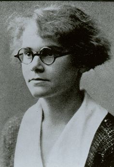 Barbara mcClintock in un ritratto giovanile
